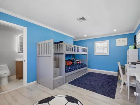 Bedroom - 2020 NE 26th St, Lighthouse Point, FL 33064 photo 3 of 8