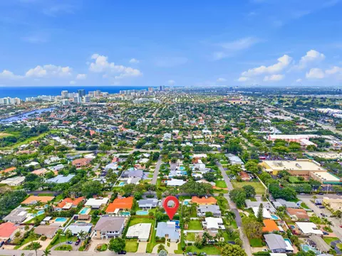 View/Area - 2020 NE 26th St, Lighthouse Point, FL 33064 photo 5 of 5