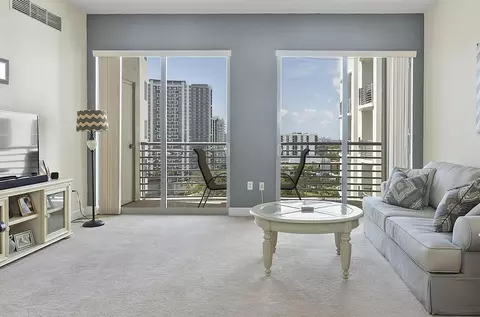 1830 Radius Dr #1219, Hollywood, FL 33020