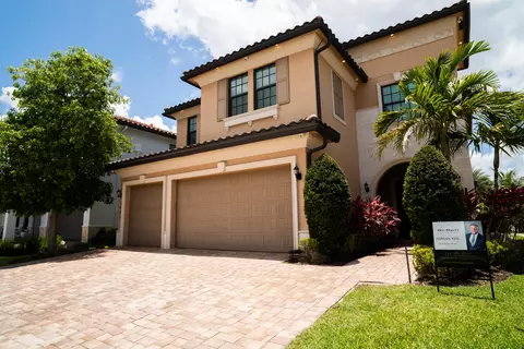 8665 E Baypoint Cir, Parkland, FL 33076