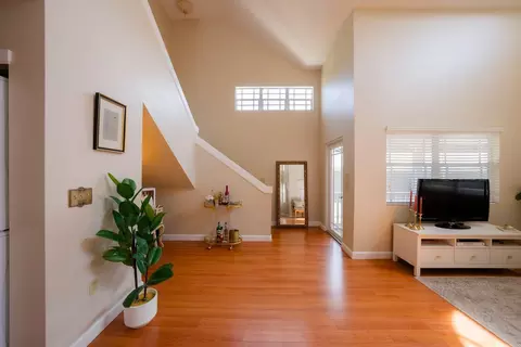 Living - 4334 Us-441, Okeechobee, FL 34974 photo 4 of 4