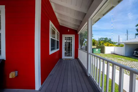 Exterior - 4334 Us-441, Okeechobee, FL 34974 photo 4 of 9
