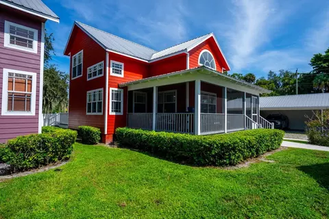Exterior - 4334 Us-441, Okeechobee, FL 34974 photo 8 of 9