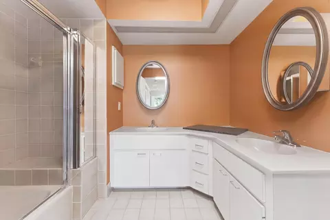 Bath - 5370 SE Merion Way, Stuart, FL 34997 photo 3 of 3