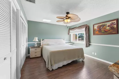 Bedroom - 5370 SE Merion Way, Stuart, FL 34997 photo 3 of 4