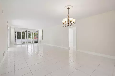 804 Cypress Grove Ln #104, Pompano Beach, FL 33069