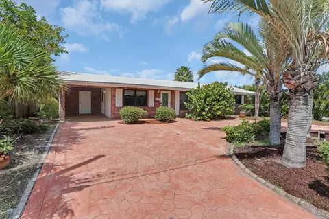 1701 NE 63rd Ct, Fort Lauderdale, FL 33334