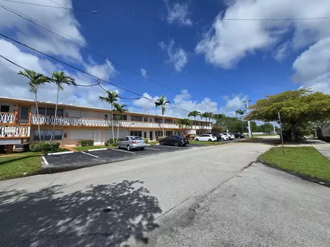 1000 SW 10th Ave SW #19P, Hallandale Beach, FL 33009