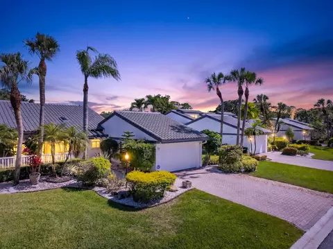 17 Villa Ln, Boynton Beach, FL 33436
