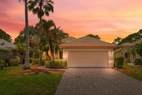 3716 NW Deer Oak Dr, Jensen Beach, FL 34957