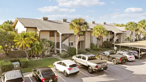 Exterior - 3061 SE Aster Ln #302, Stuart, FL 34994 photo 7 of 8
