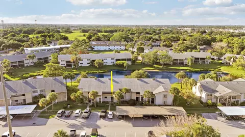 View/Area - 3061 SE Aster Ln #302, Stuart, FL 34994 photo 6 of 8