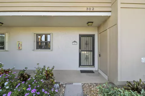 Exterior - 3061 SE Aster Ln #302, Stuart, FL 34994 photo 5 of 8