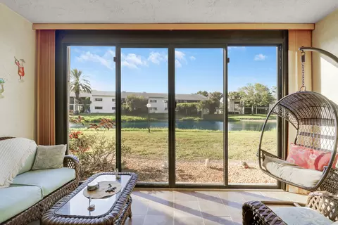 Exterior - 3061 SE Aster Ln #302, Stuart, FL 34994 photo 1 of 8