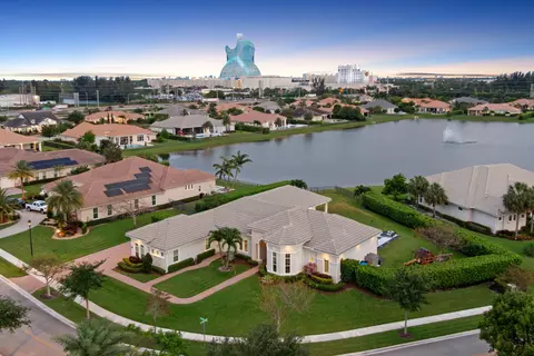 4830 W Sterling Ranch Cir, Davie, FL 33314