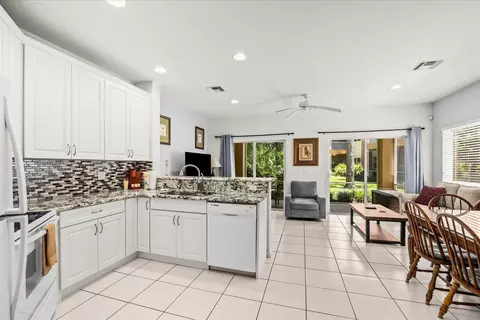 9119 Sand Shot Way, Port Saint Lucie, FL 34986