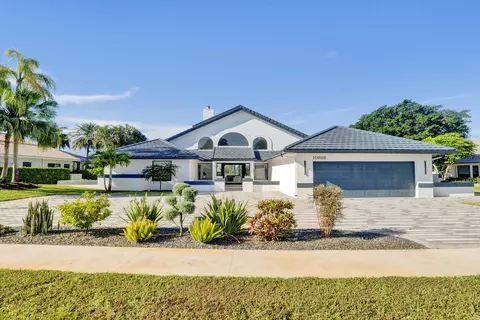 10818 River Glenn Dr, Boca Raton, FL 33428