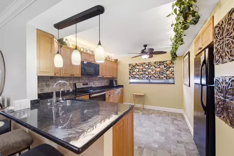 15301 Pembridge Ave #44, Delray Beach, FL 33484