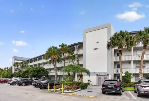 3002 Portofino Isle #E3, Coconut Creek, FL 33066