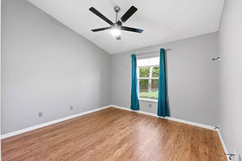 Bedroom - 1960 SE 9th Ave, Okeechobee, FL 34974 photo 2 of 2