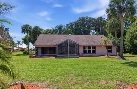 Exterior - 1960 SE 9th Ave, Okeechobee, FL 34974 photo 10 of 11