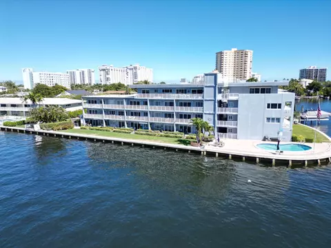 1201 S Riverside Dr #208, Pompano Beach, FL 33062