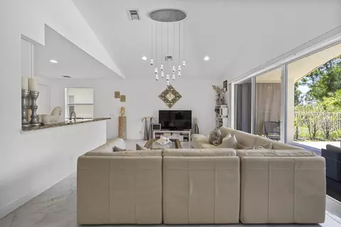 Living - 5040 SE Graham Dr, Stuart, FL 34997 photo 1 of 1