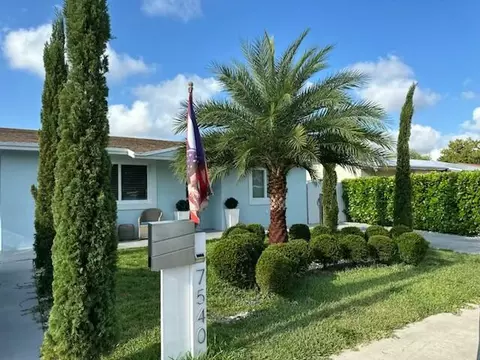 7540 Hope St, Hollywood, FL 33024