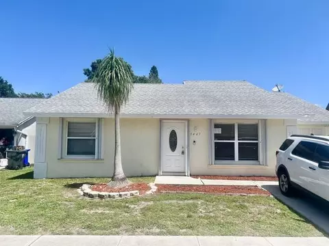 5447 Twin Oakes Rd, Greenacres, FL 33463