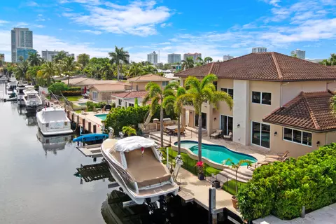 2461 SE 10th St, Pompano Beach, FL 33062