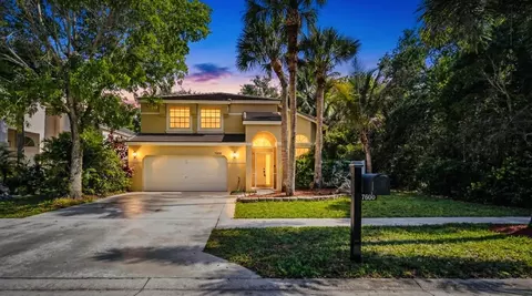 7600 Ridgefield Ln, Lake Worth, FL 33467