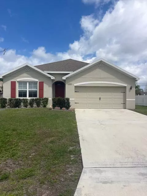1537 SW Meridian Ave, Port Saint Lucie, FL 34953