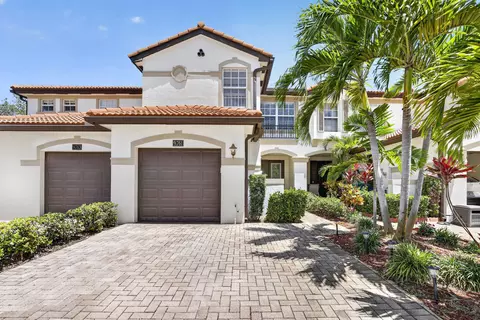 9761 Darlington Pl, Cooper City, FL 33328