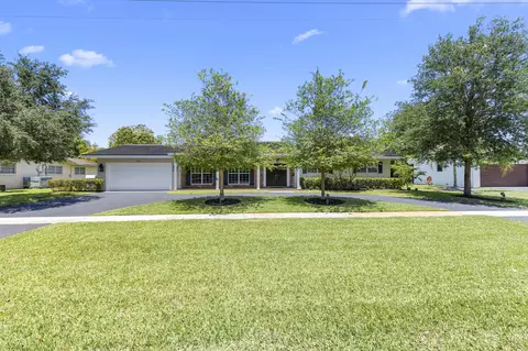 7501 Plantation Rd, Plantation, FL 33317