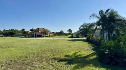 114 SE Via Verona, Port St Lucie, FL 34984