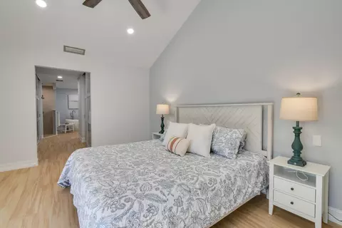 137 Harbourside Cir, Jupiter, FL 33477 photo 12