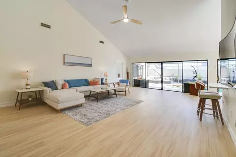 137 Harbourside Cir, Jupiter, FL 33477 photo 3