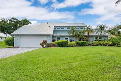 2415 NW Cove Vw, Stuart, FL 34994