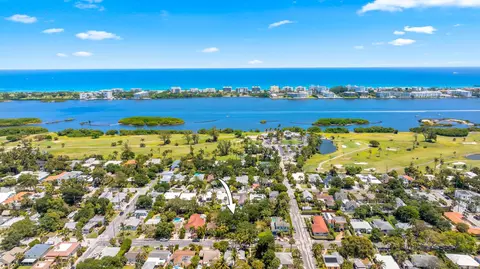 706 N Palmway B, Lake Worth Beach, FL 33460
