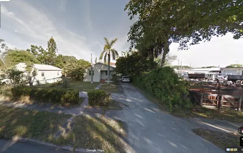 515 Biscayne Dr, West Palm Beach, FL 33401