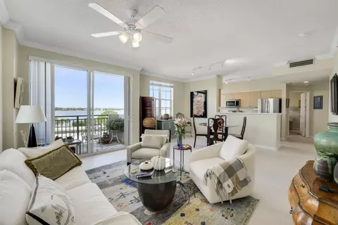 616 Clearwater Park Rd #513, West Palm Beach, FL 33401