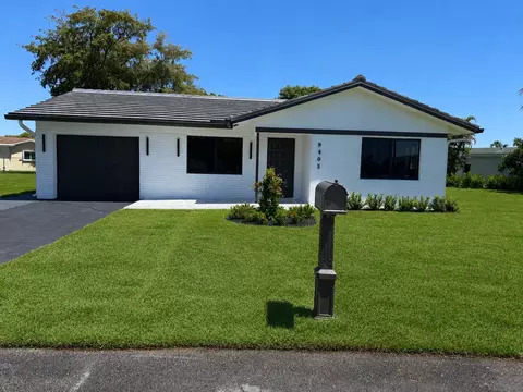 9405 NW 74th St, Tamarac, FL 33321