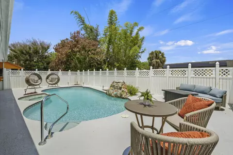 1893 SW Angelico Ln, Port Saint Lucie, FL 34984