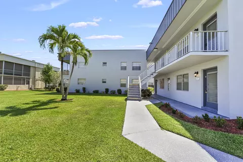 1 Burgundy #A, Delray Beach, FL 33484