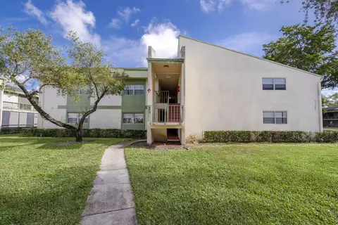 4125 NW 88th Ave #202, Coral Springs, FL 33065