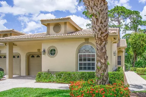 7084 Torrey Pines Cir, Port Saint Lucie, FL 34986