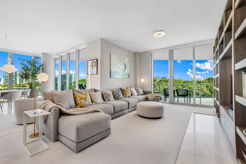 701 N Fort Lauderdale Beach Blvd #406, Fort Lauderdale, FL 33304