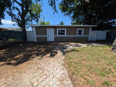 2861 NW 5th St, Pompano Beach, FL 33069