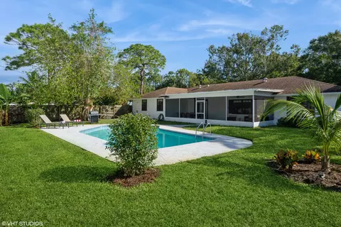 595 11th Ave, Vero Beach, FL 32962