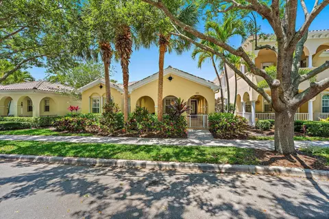 Exterior - 196 Florence Dr, Jupiter, FL 33458 photo 3 of 9